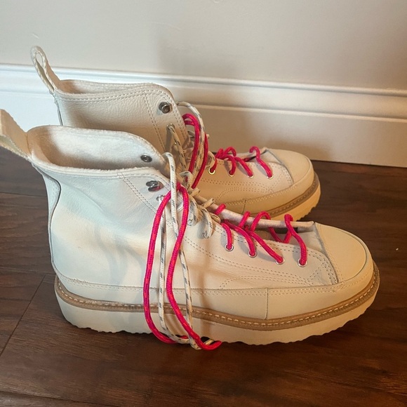 Converse Chuck Taylor All Terrain Leather Boots- NWOT Unisex Size W10M8.5 - Picture 3 of 10